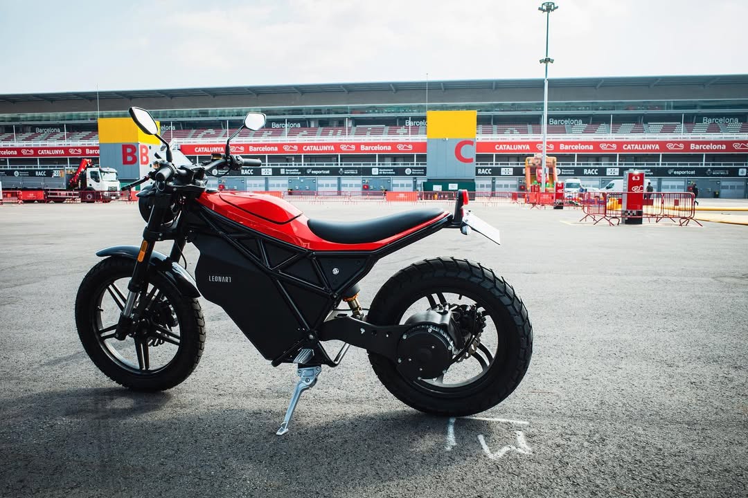 Motor Listrik Retro Kekinian? Kenali Spesifikasi Lengkap Leonart Rigger!