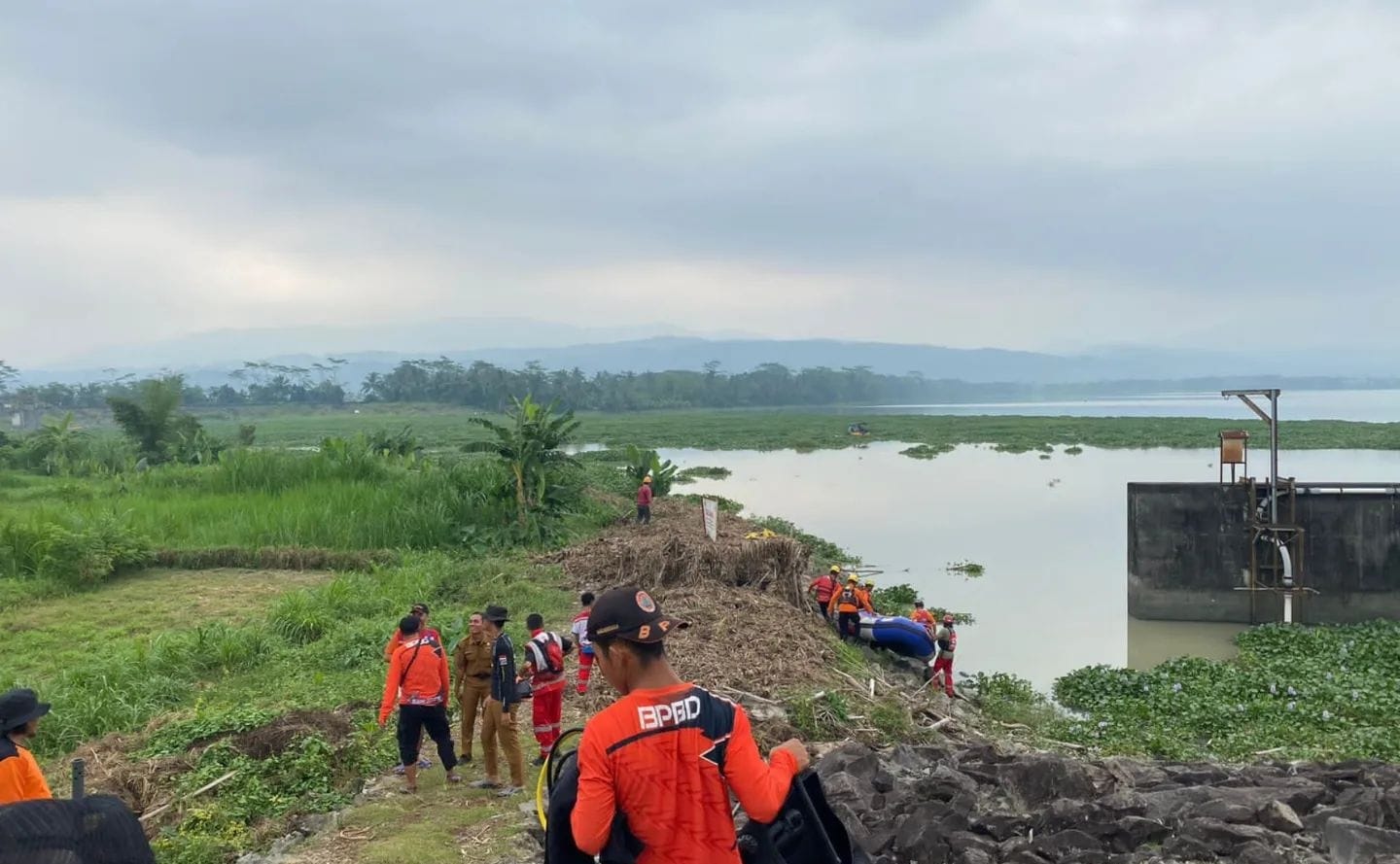 Cari Sampah Plastik, Pria Paro Baya Hilang di Waduk Mrica Banjarnegara 
