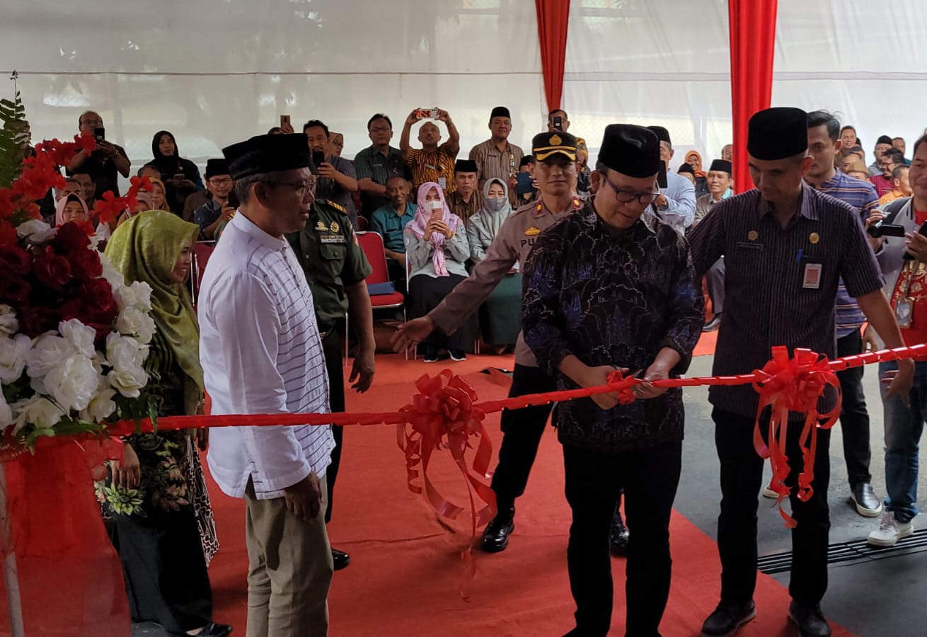 Dibangun Selama Satu Tahun Bupati Resmikan Masjid At Tahrim di Komplek Dinas Pendidikan 