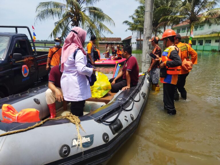 Dua Kecamatan di Wilayah Cilacap Timur Langganan Banjir, BPBD Ajak Masyarakat Bersihkan Lingkungan 