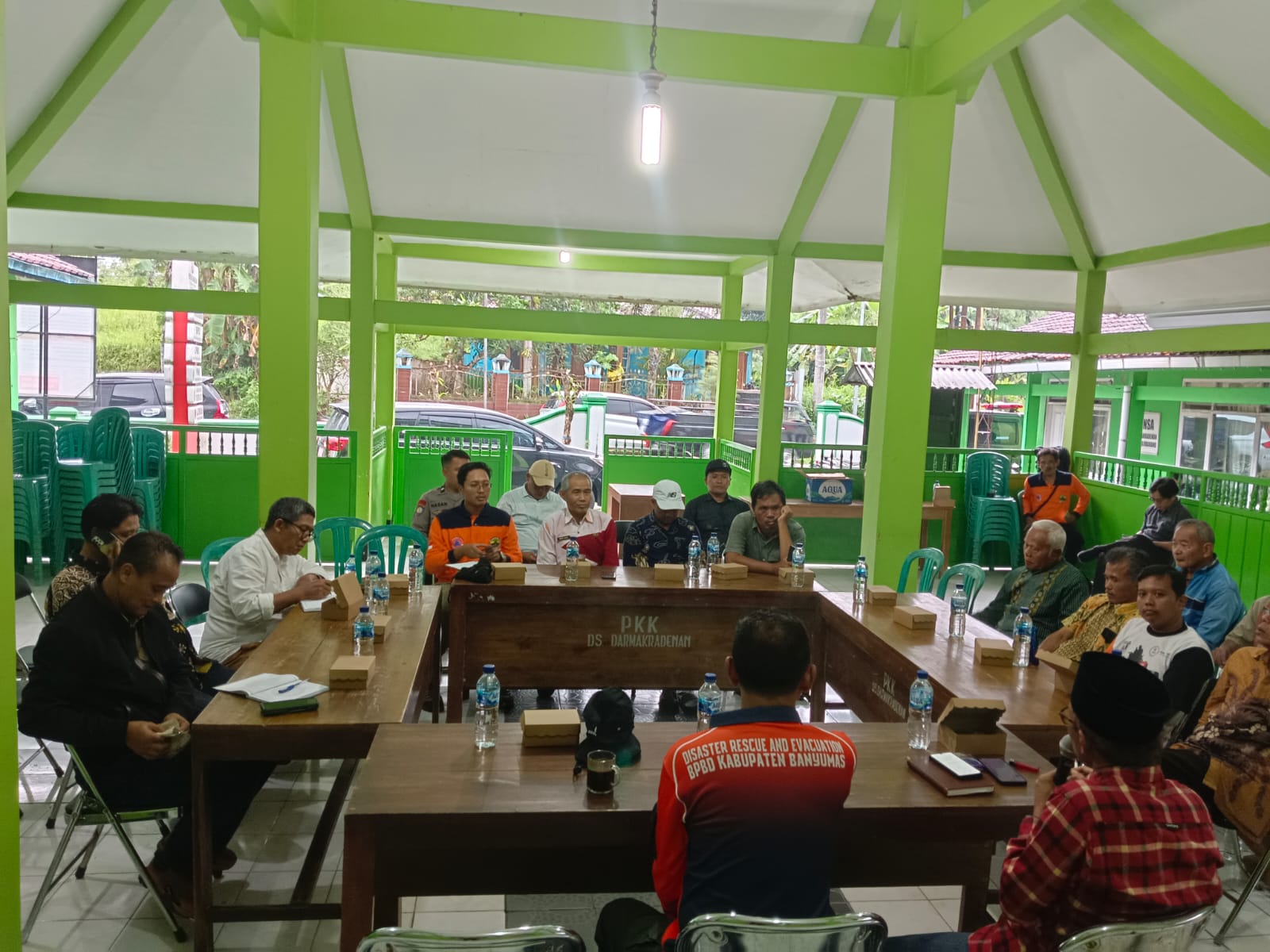 Warga Terdampak Longsor Darmakradenan Tuntut Ganti Untung Miliaran