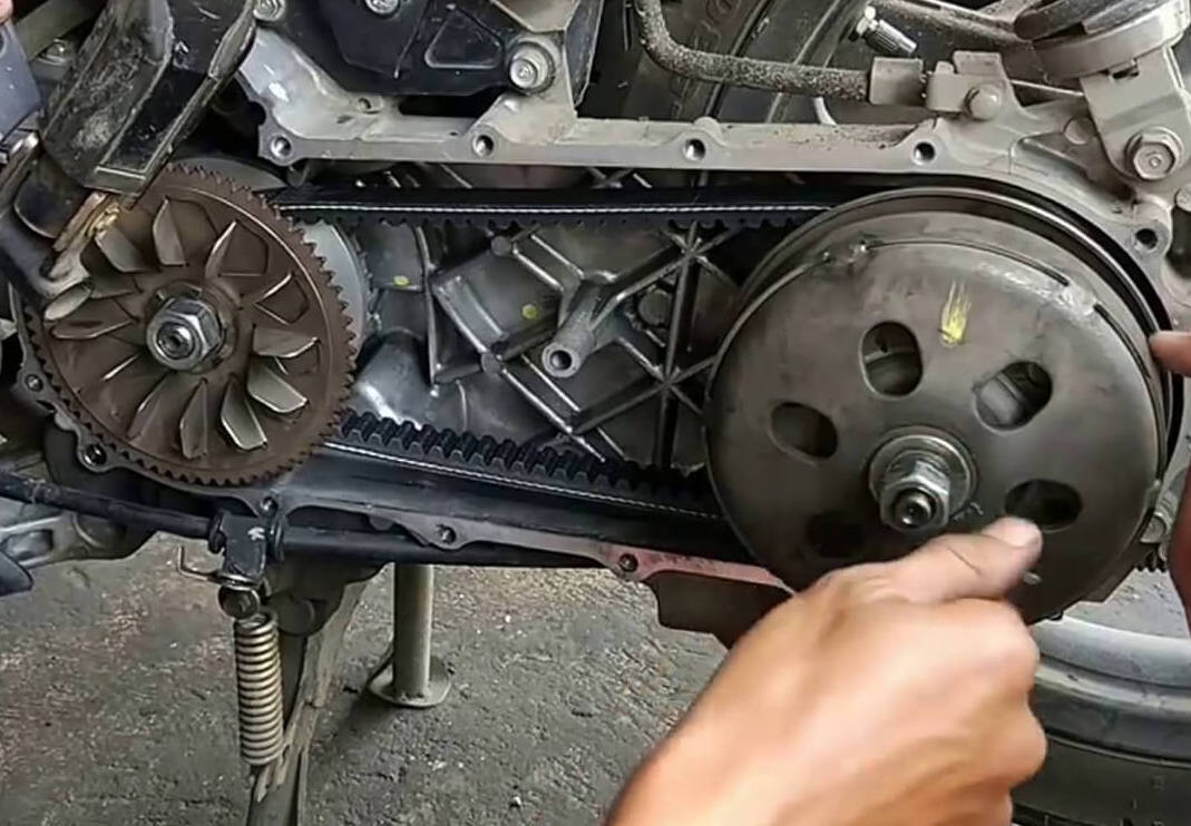 Atasi Sendiri! Tips Mengatasi Suara Kasar pada Mesin Motor Matic, Menjaga Performa Mesin dan Kenyamanan