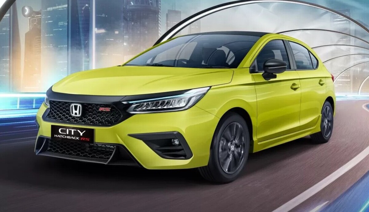 Berapa Harga Mobil Honda City Hatchback RS 2025? Kendaraan Irit BBM yang Cocok untuk Perjalanan Jauh