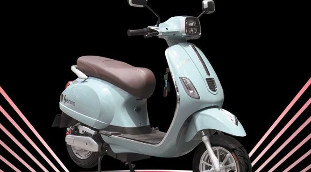 Enine V5 Lit, Motor Listrik Bergaya Vespa dengan Performa 2000W
