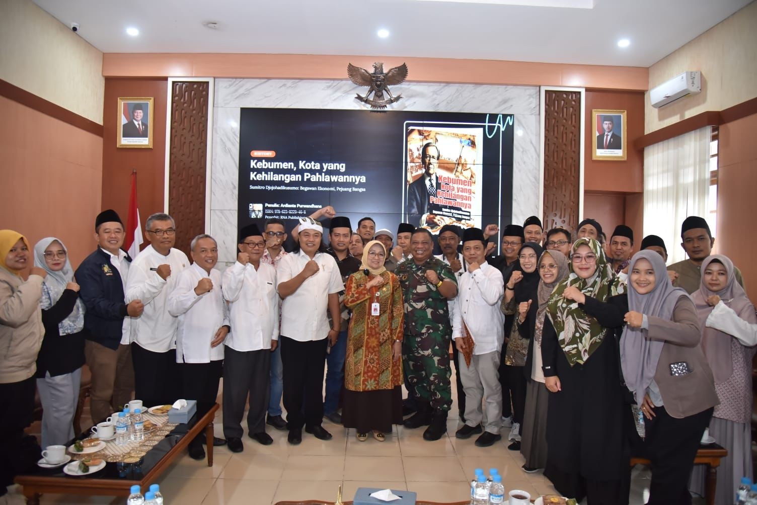 Bupati Kebumen Dukung Sumitro Djojohadikusumo Jadi Pahlawan Nasional