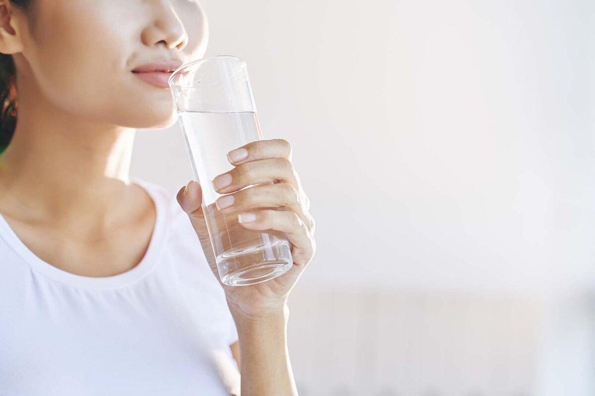 Pentingnya Mengkonsumsi Air Mineral Secara Cukup untuk Kesehatan