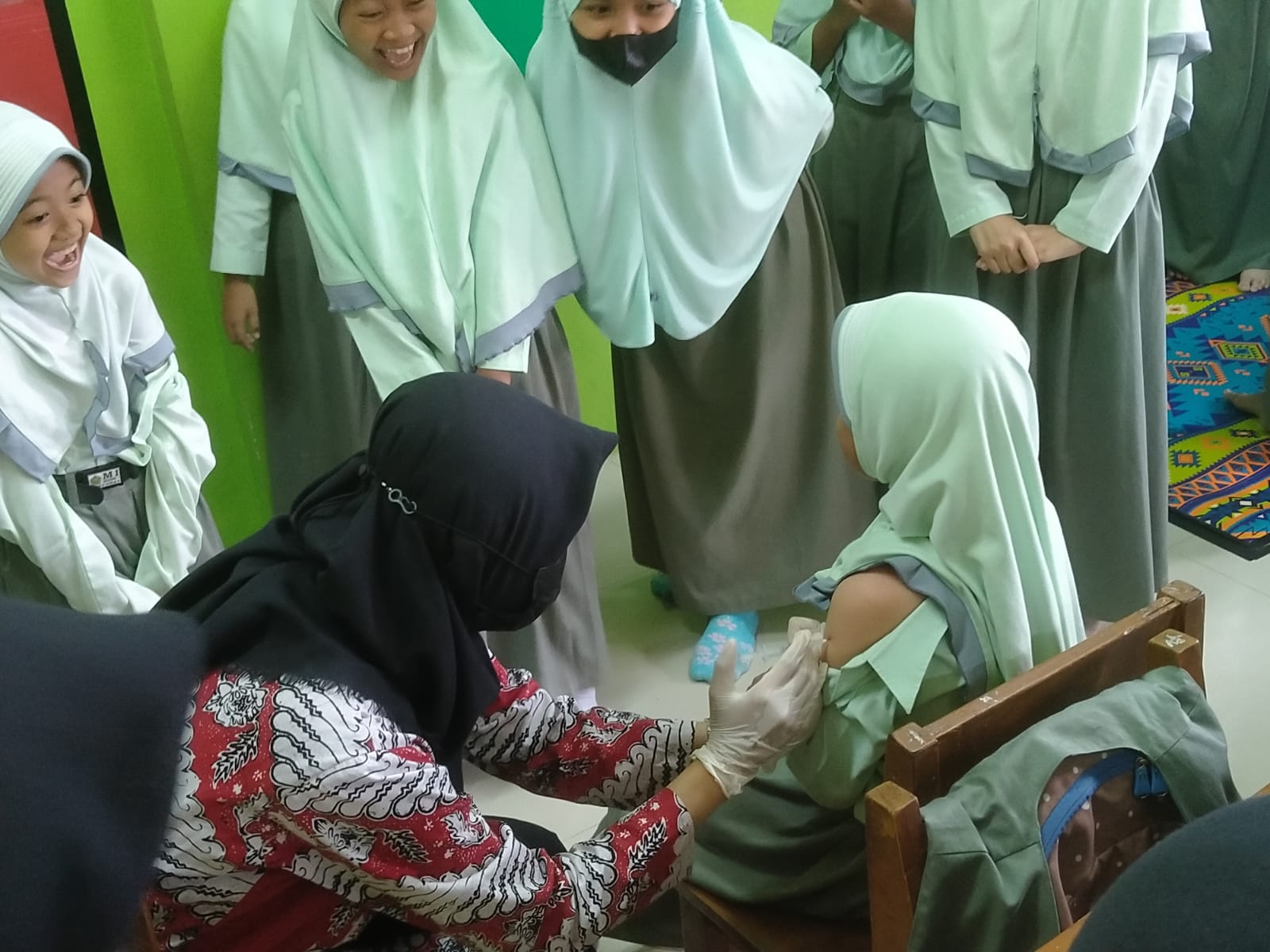 Belum Ada Penolakan Vaksinasi Kanker Serviks Siswi Madrasah