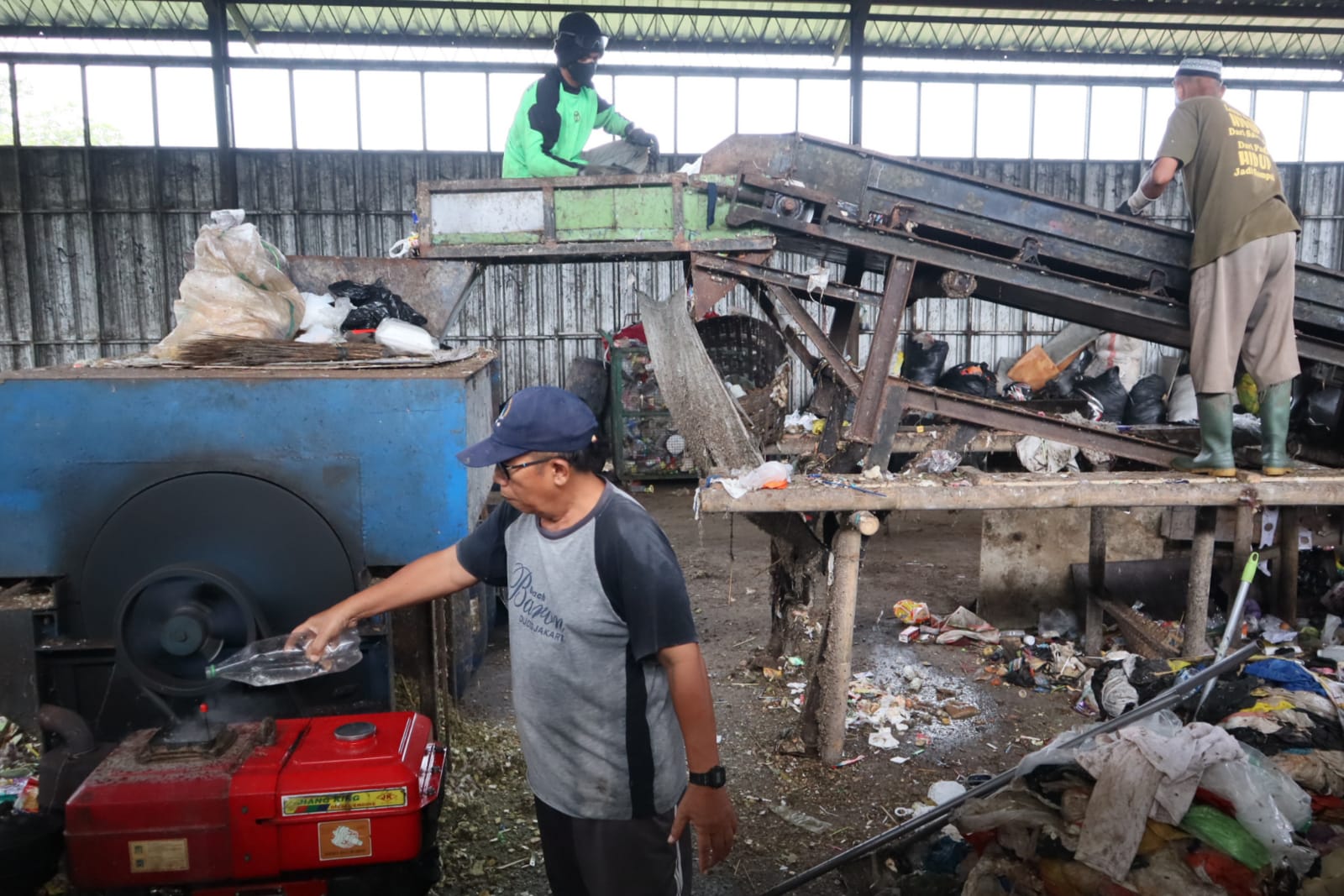 Bupati Gencarkan Program Sampah Plastik ke Desa 