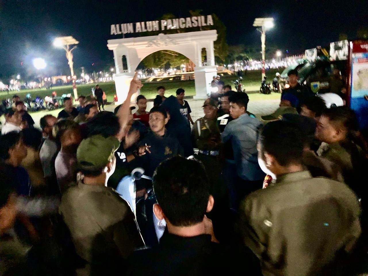 Penertiban PKL di Alun-Alun Kebumen Kembali Ricuh