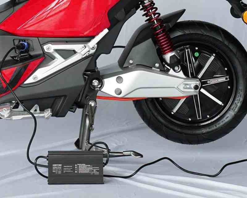 4 Kelebihan Fast Charging Pada Motor Listrik