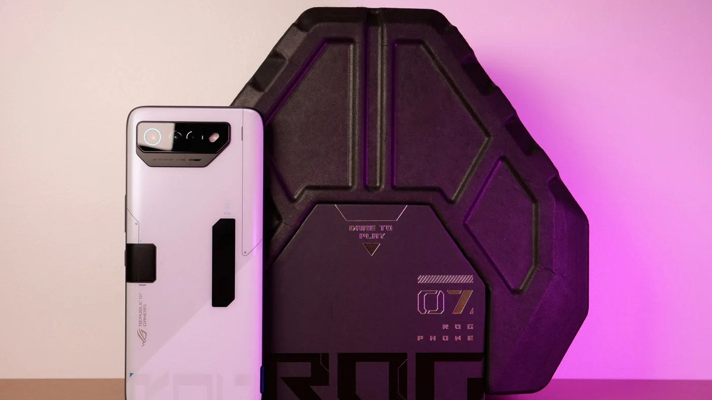 Asus ROG Phone 7, Raja HP Gaming 2025 dengan Pendingin Super