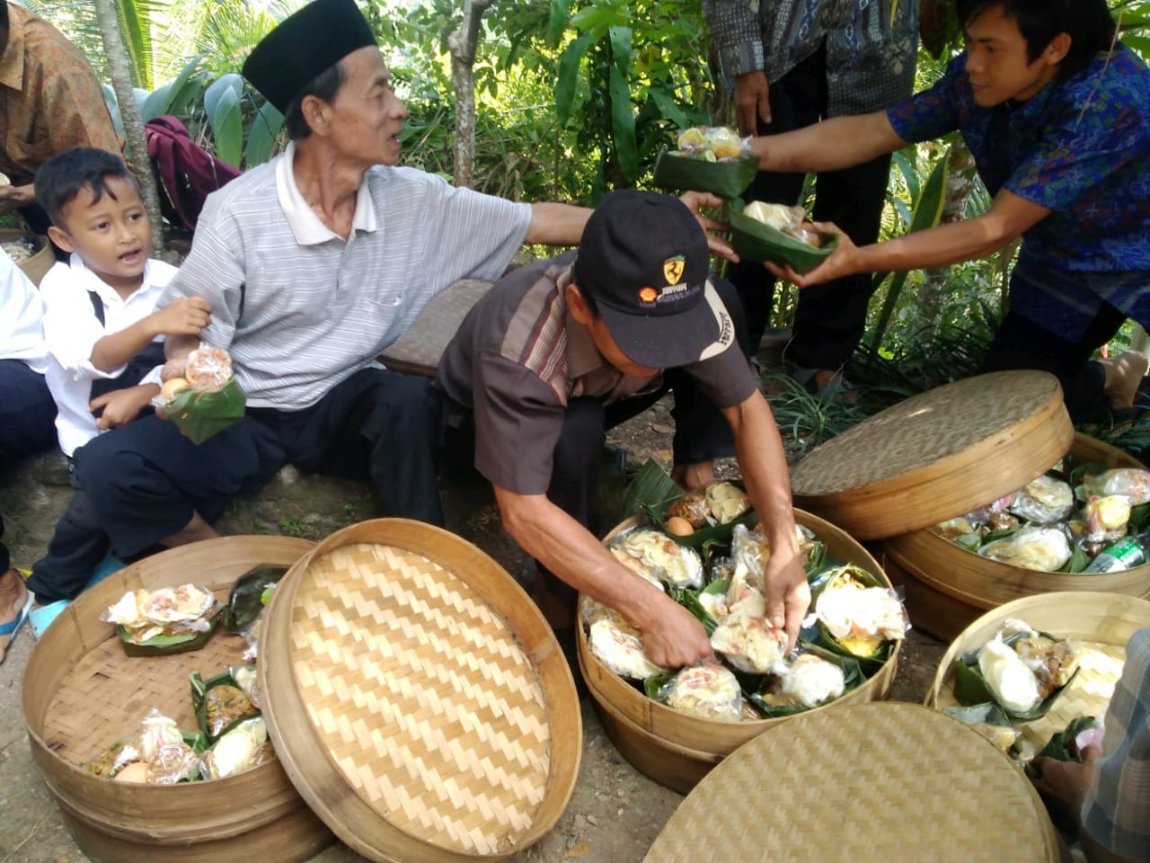 Warga Desa Banjarpanepen Gelar Tradisi Takiran Sedekah Bumi