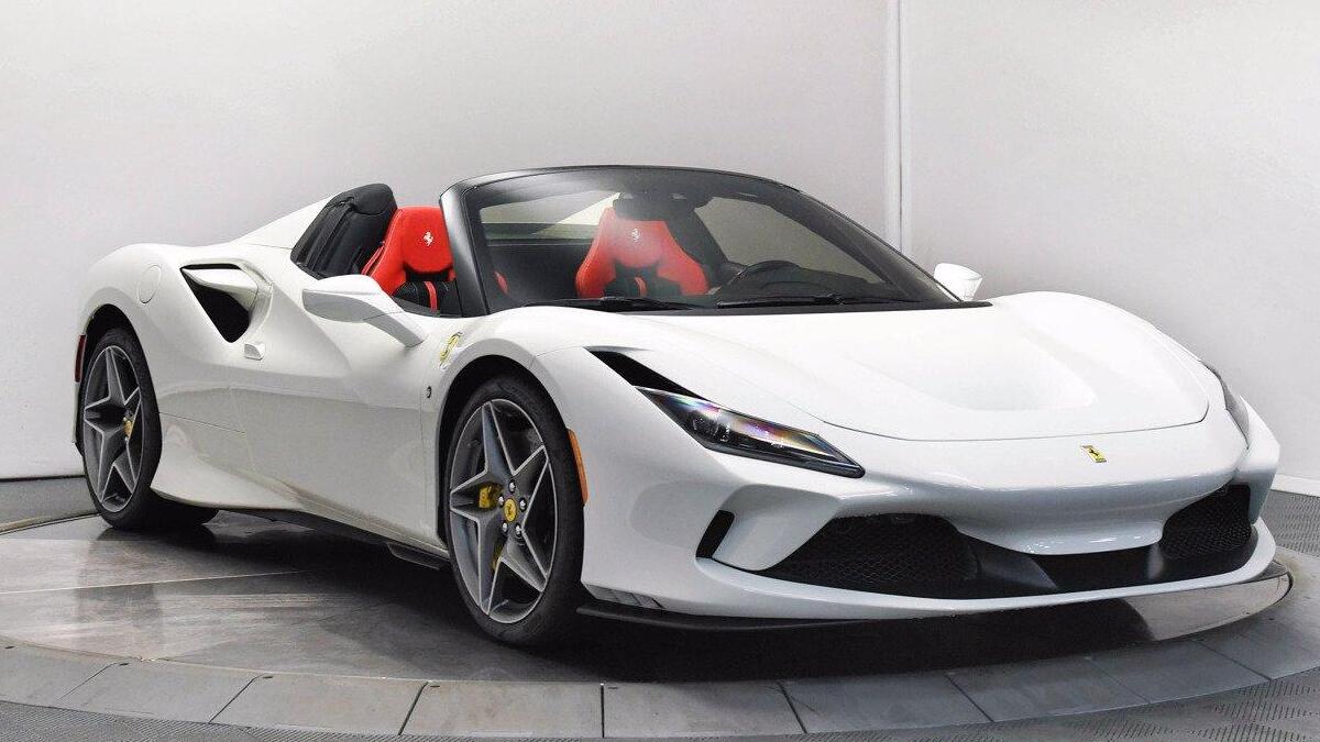 Ferrari F8 Spider, Supercar Atap Terbuka yang Bikin Kamu Terpana
