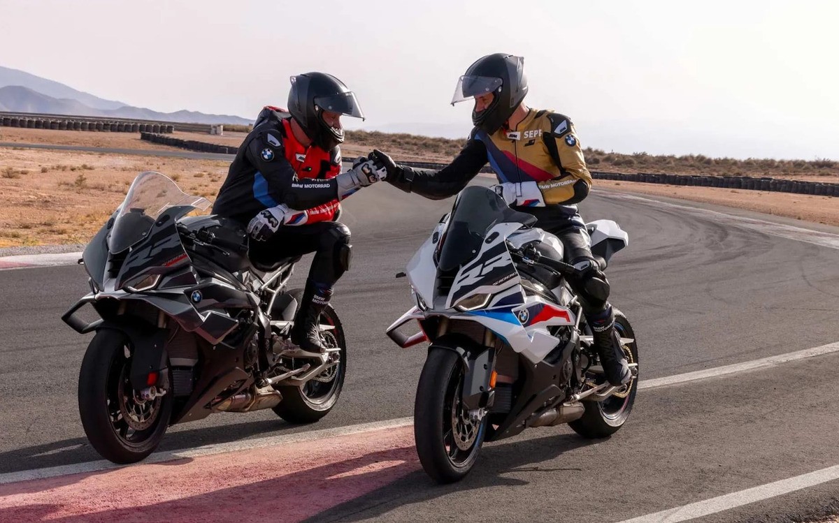 Sensasi Baru dari BMW S1000RR 2025, Ulas Tuntas Superbike Canggih dengan DNA Balap