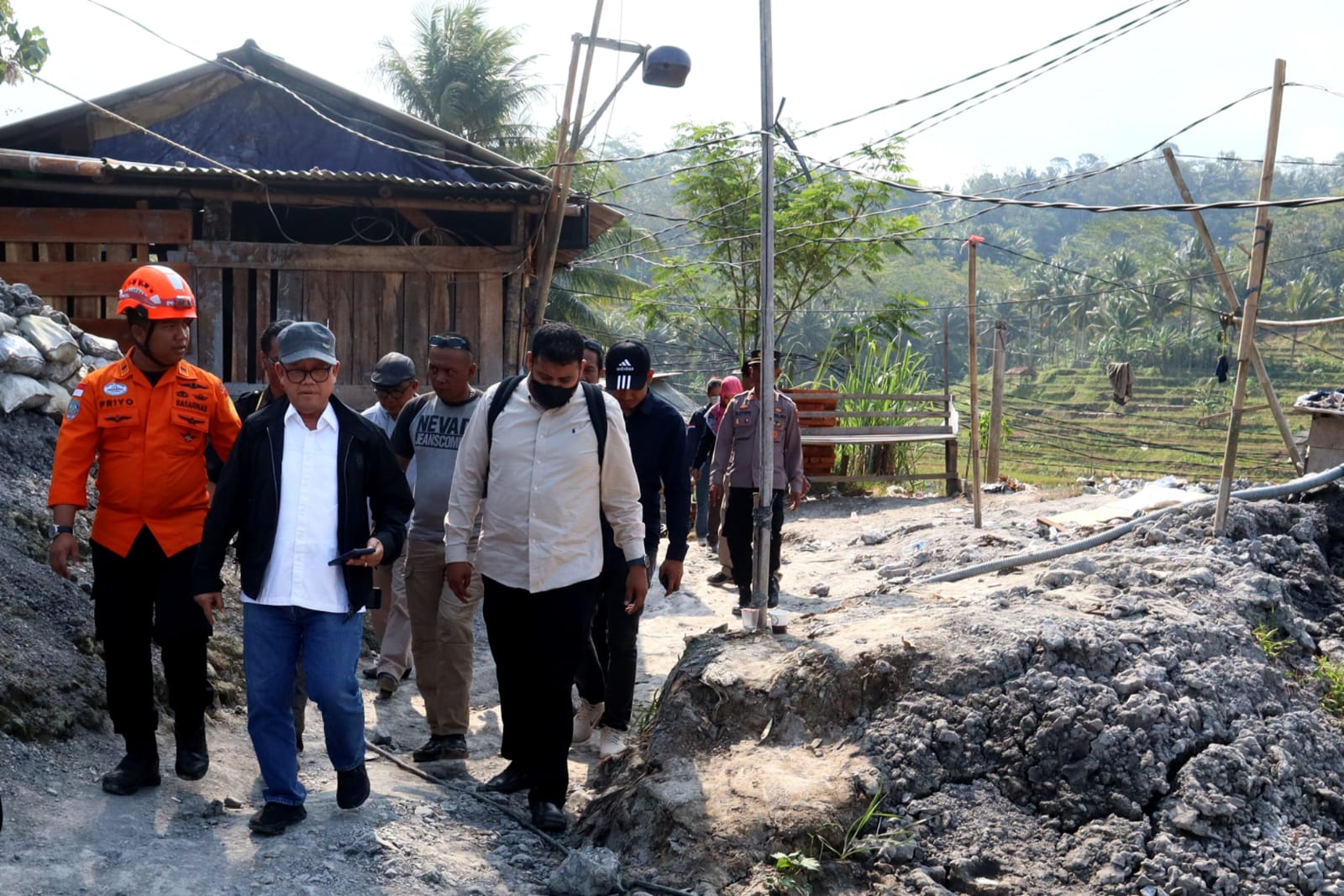 Sempat Surut Air di Lubang Galian Naik Lagi, Tim SAR: Hari Keempat Operasi SAR Masih Banyak Hambatan