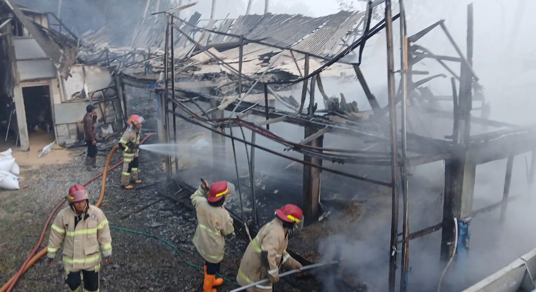 Satu Miliar Rupiah Ludes Dilalap Si Jago Merah