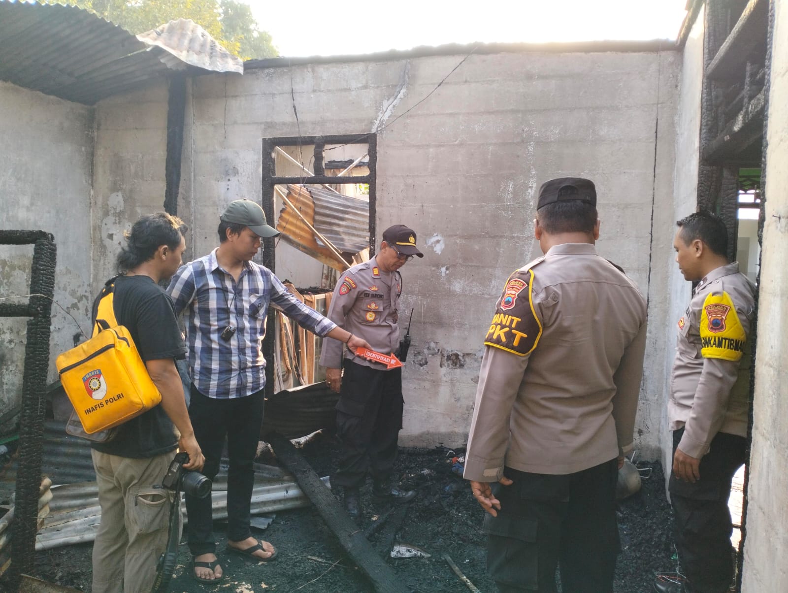 Rumah Terbakar Akibat Korsleting Listrik di Desa Brobot