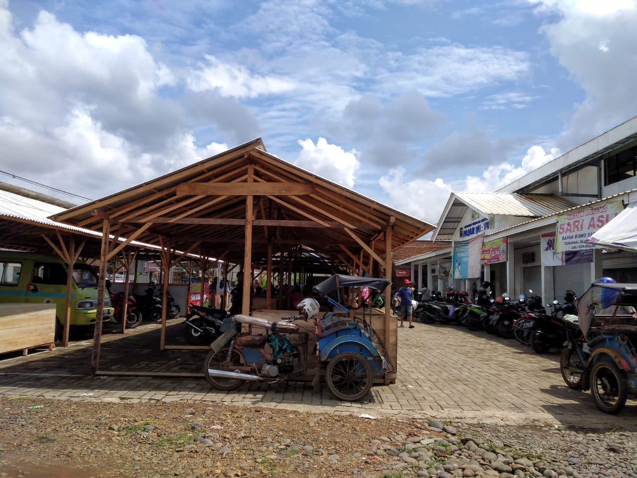 Biar Kondusif, Plang Saling Klaim Tanah Pasar Buntu Dicabut