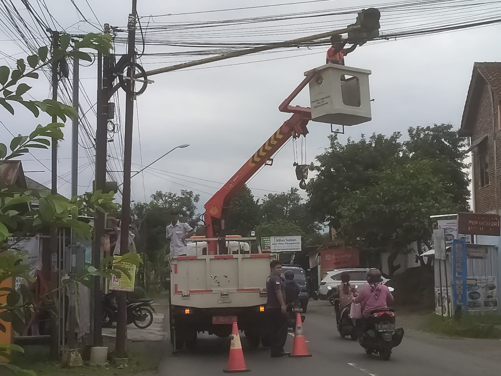 Tahun Ini Penambahan Warning Light Hanya Empat Titik