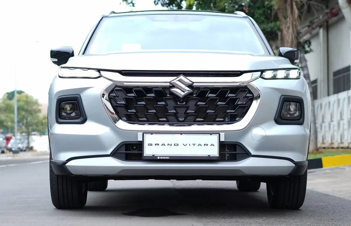 Irit & Canggih! Suzuki Grand Vitara Tampil Modern dengan Teknologi Hybrid SHVS