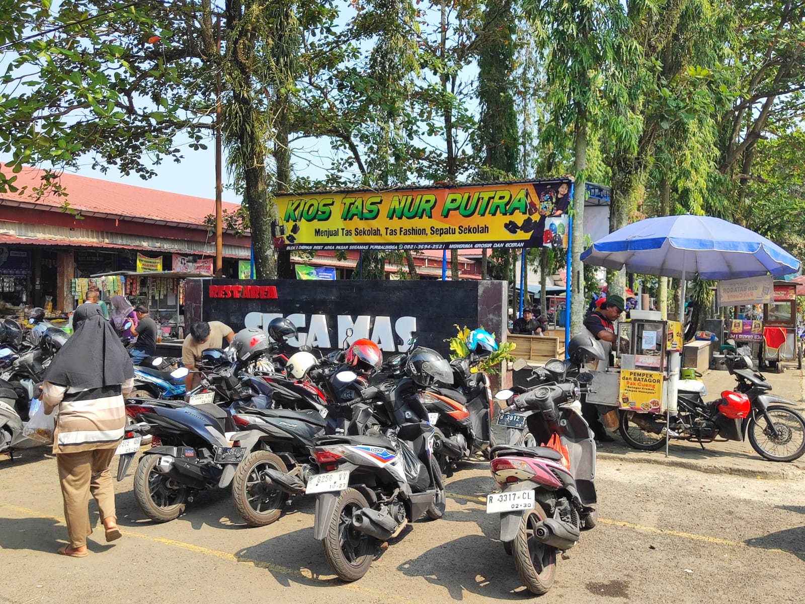 100 Pedagang Dipindah dari Lingkar Taman ke Blok E Pasar Segamas, Area Dikembalikan untuk Pengunjung