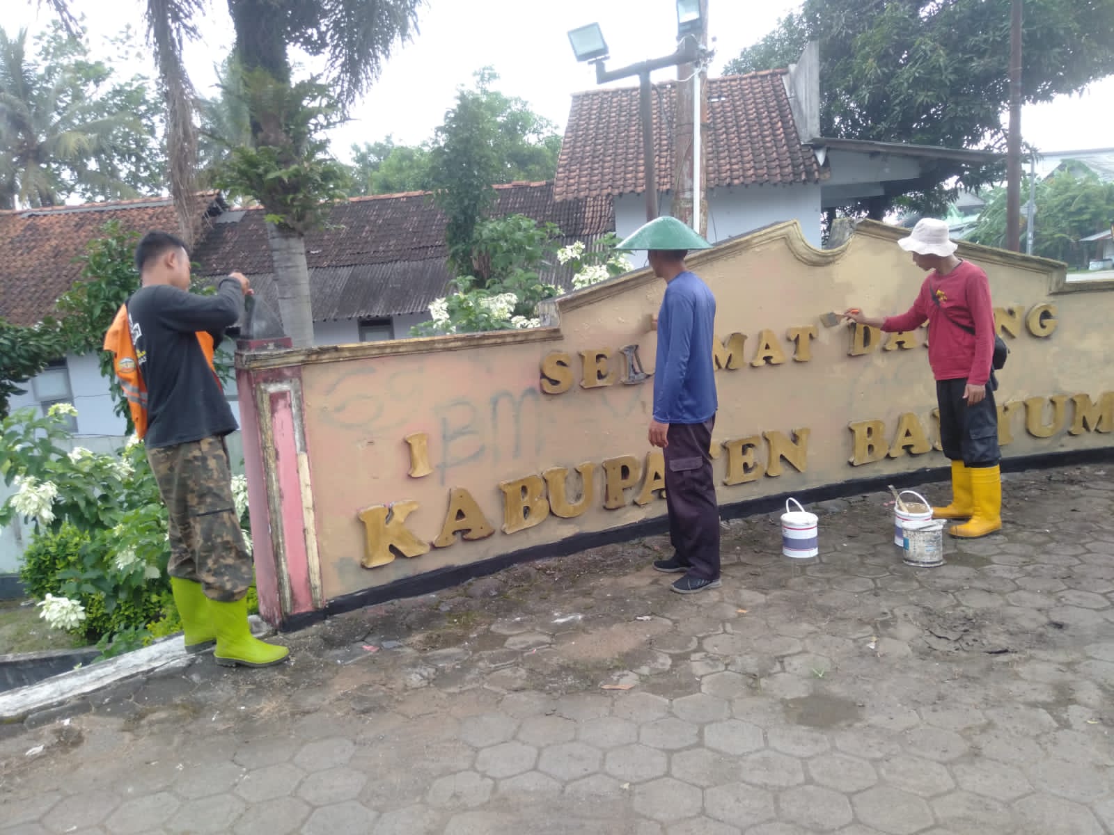 Tugu Batas Dicorat-coret, Jelang Lebaran Disolek