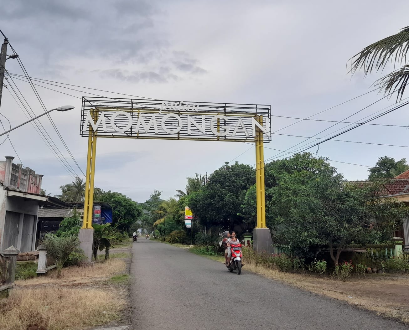 Pulau Momongan, Cilacap, Kurang Sarana Prasarana Pendukung 