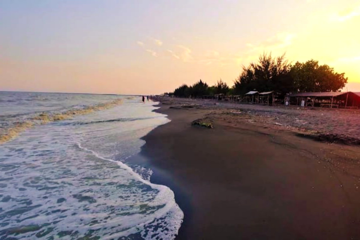 Pantai Randusanga Wisata Paling Eksotis di Brebes