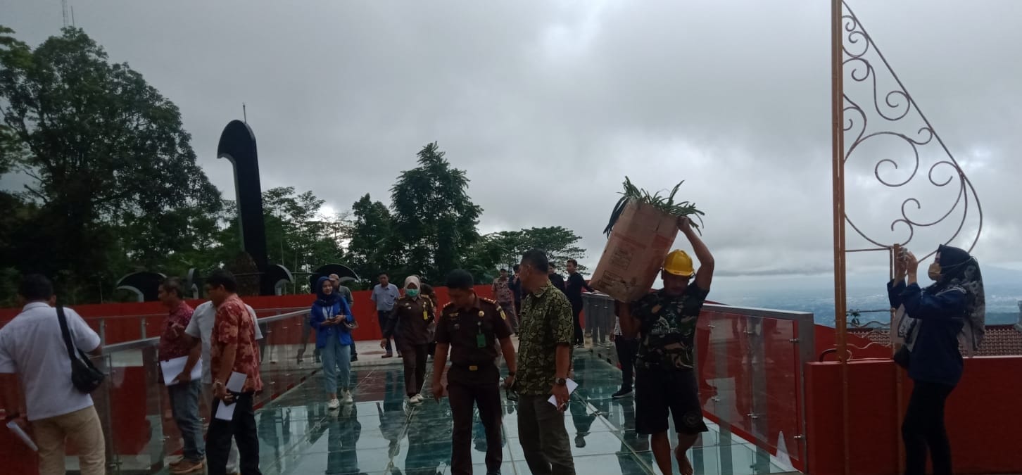 Pembangunan Lanjutan Taman Botani Tinggal Melengkapi Administrasi