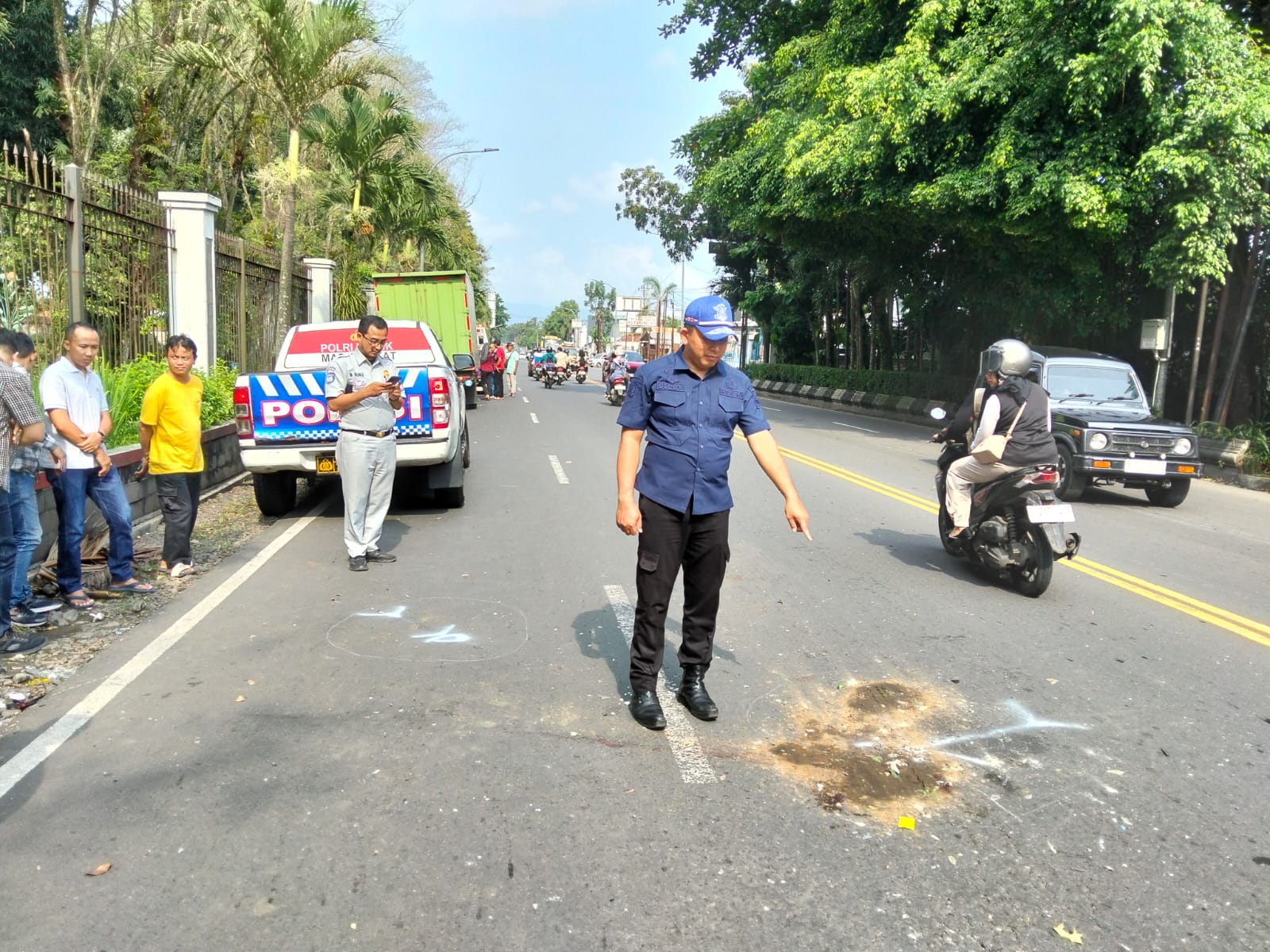 Motor vs Truk di Berkoh, Dua Pelajar Terpental dan Terluka