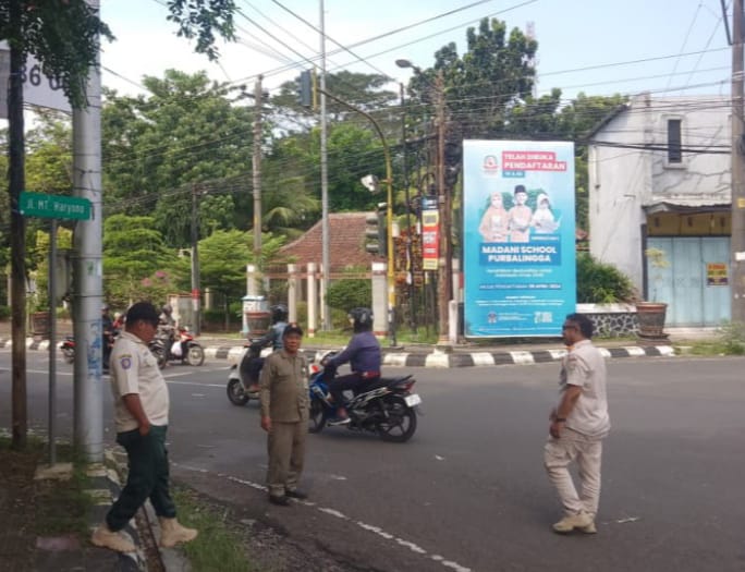 Marak Anak Jalanan dan Punk yang Makin Meresahkan, Satpol PP Purbalingga Sisir Sejumlah Persimpangan