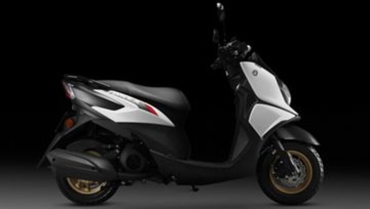 Yamaha X-Force 155 2025, Skutik Gambot Berteknologi VVA