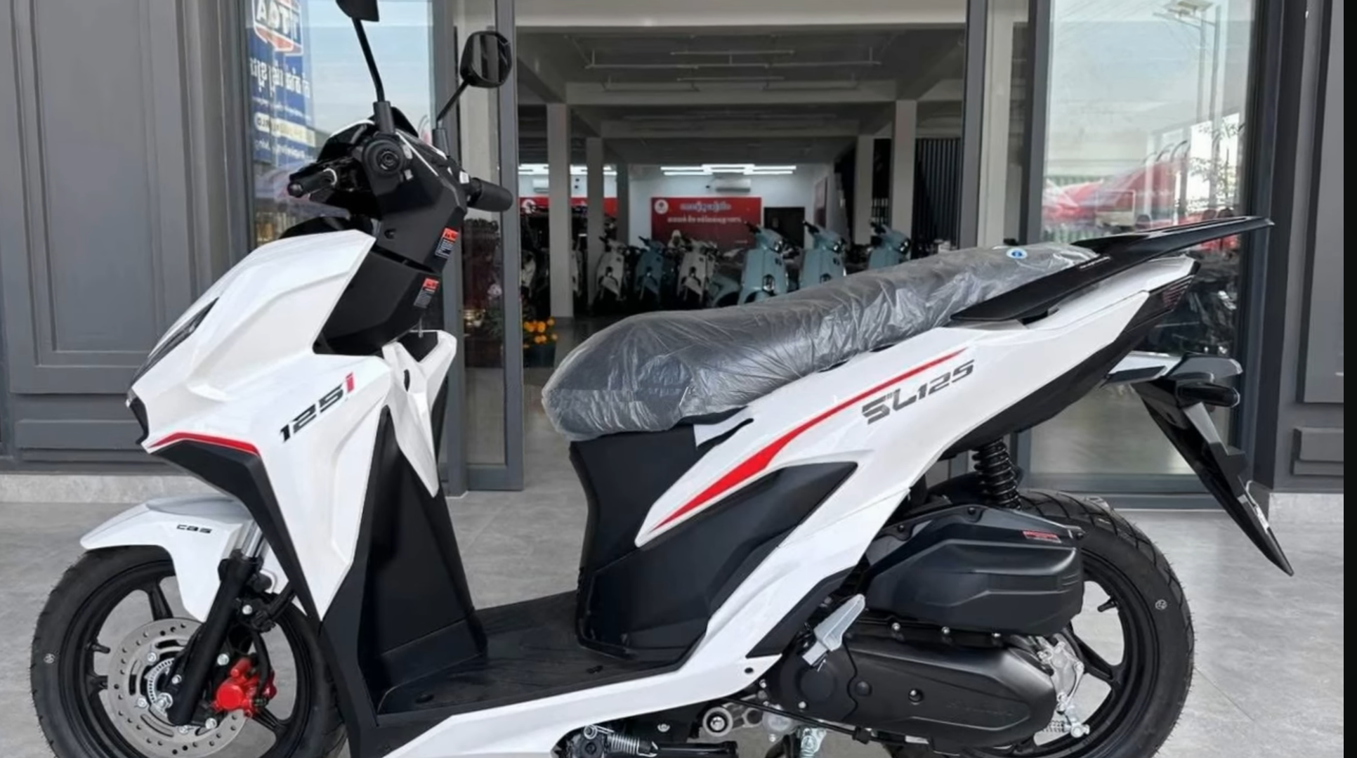 Iran Serang Pasar Otomotif dengan Kavir S2 125 ADV, Motor Matic dengan Tampilan Mirip Honda Vario