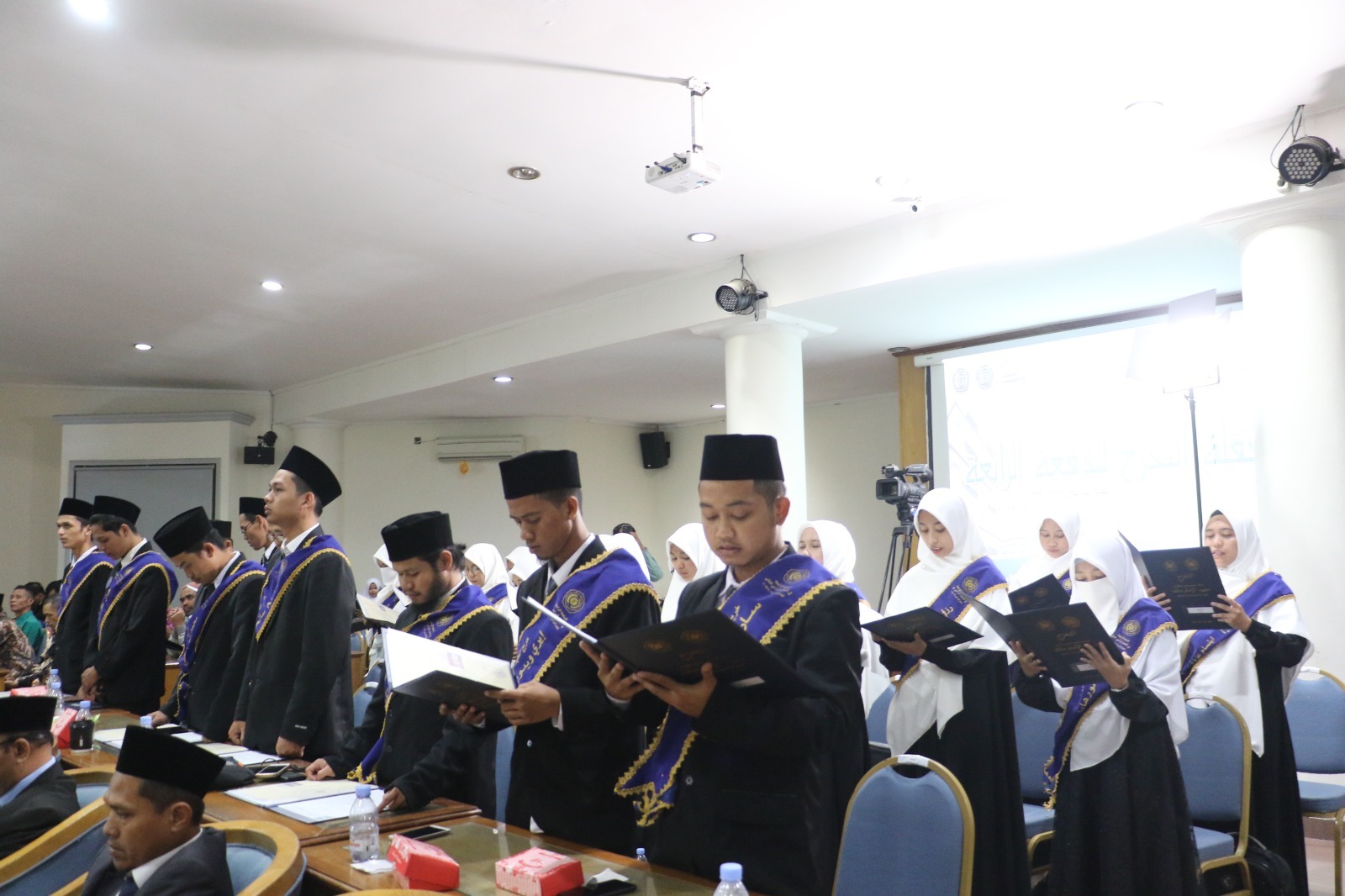 5 Wisudawan Cumlaude, Angkatan IV Ma`had Al Imam Malik UMP