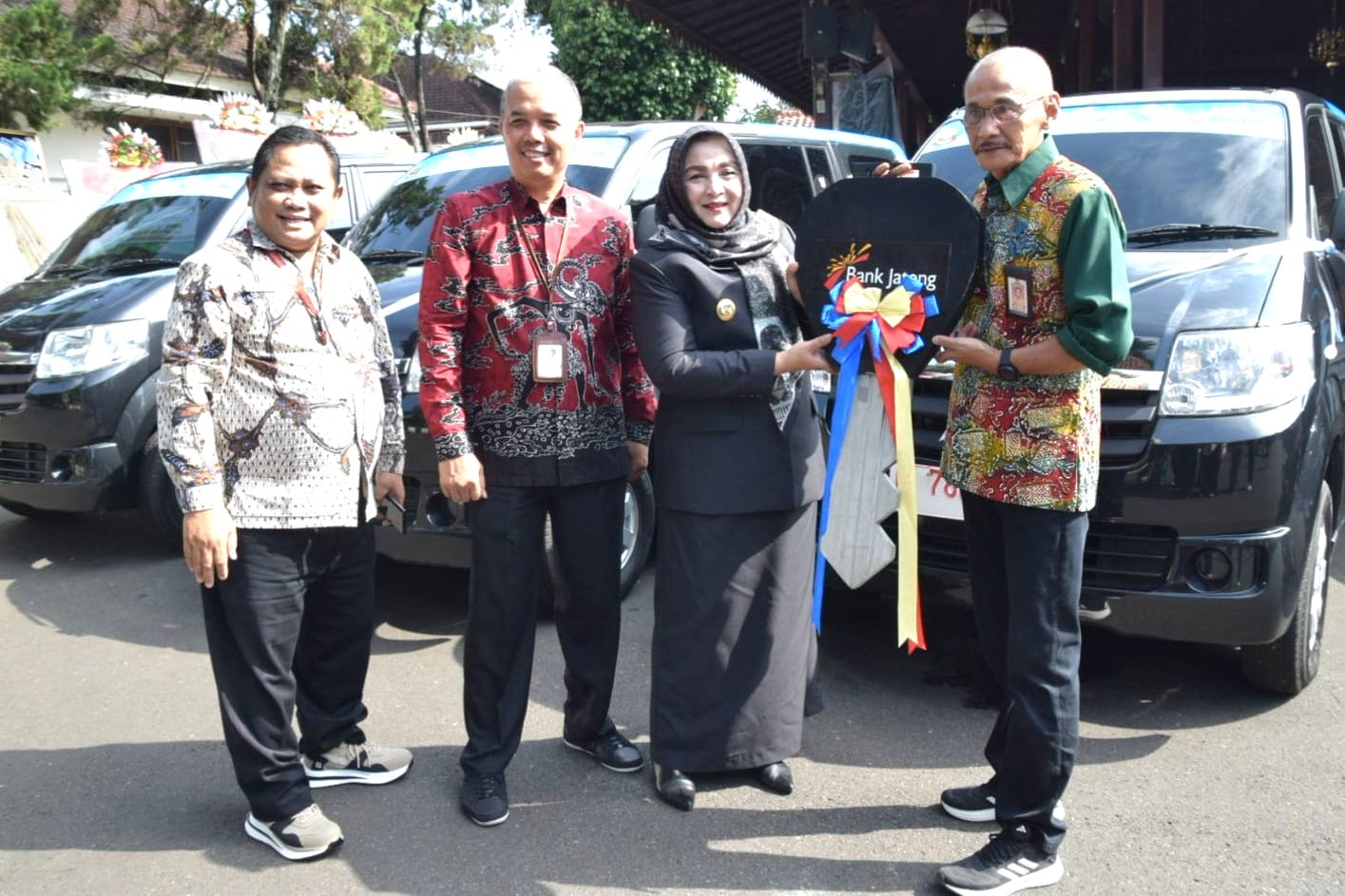 Dapat Bantuan Mobil Operasional Untuk Atasi ATS juga Antarkan Siswa SKB