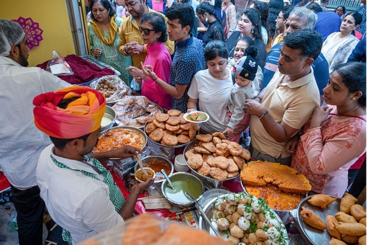 7 Daftar Kuliner Street Food India Paling Populer yang Viral di Internet 