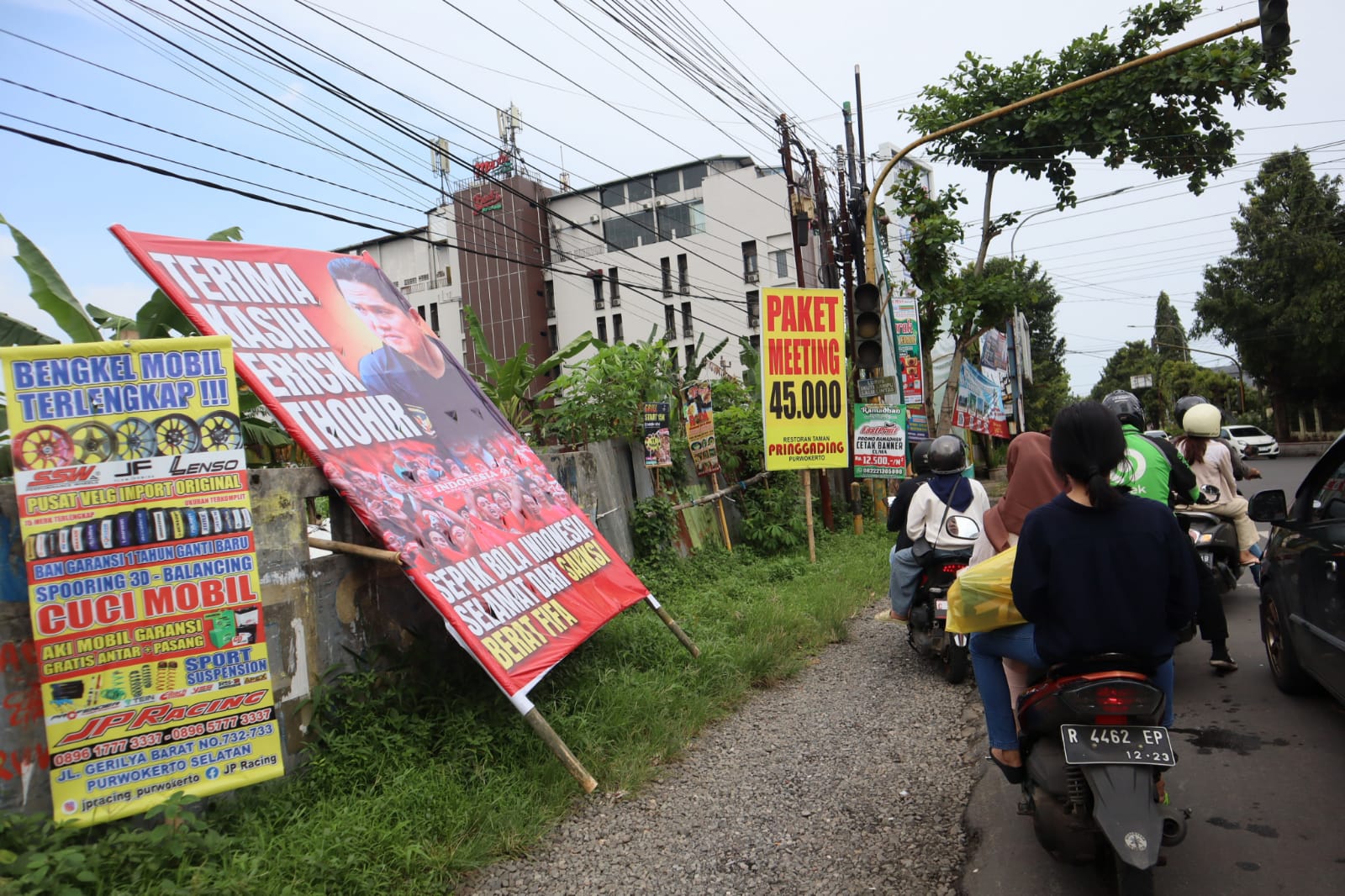 Pelanggaran Spanduk Masih Kerap Dijumpai di Kota Purwokerto 