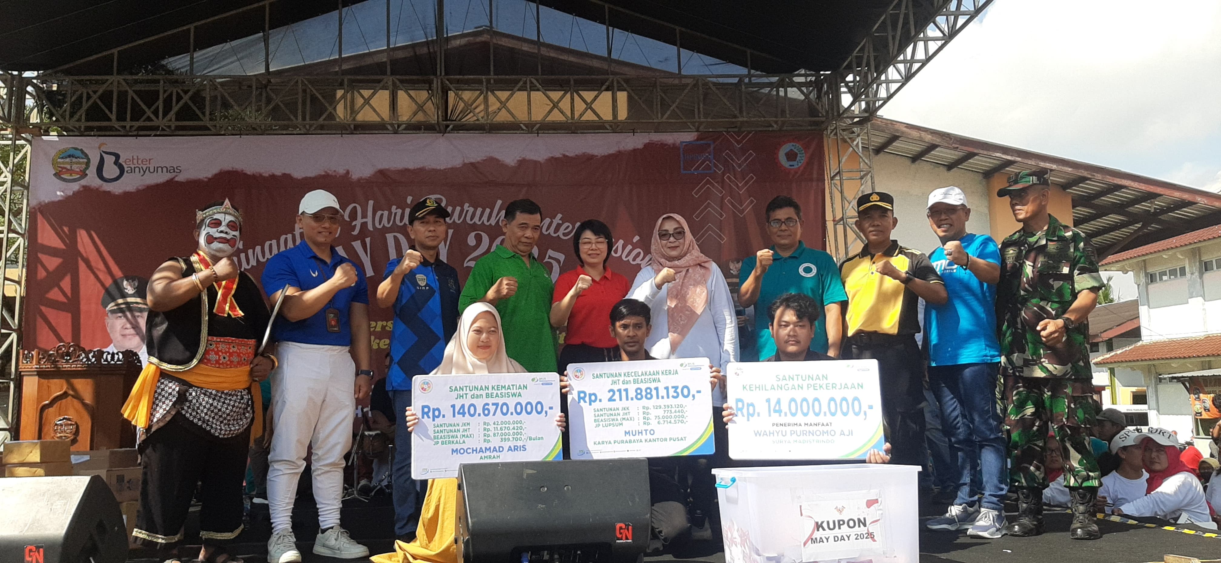 BPJS Ketenagakerjaan Purwokerto Serahkan Tiga Santunan