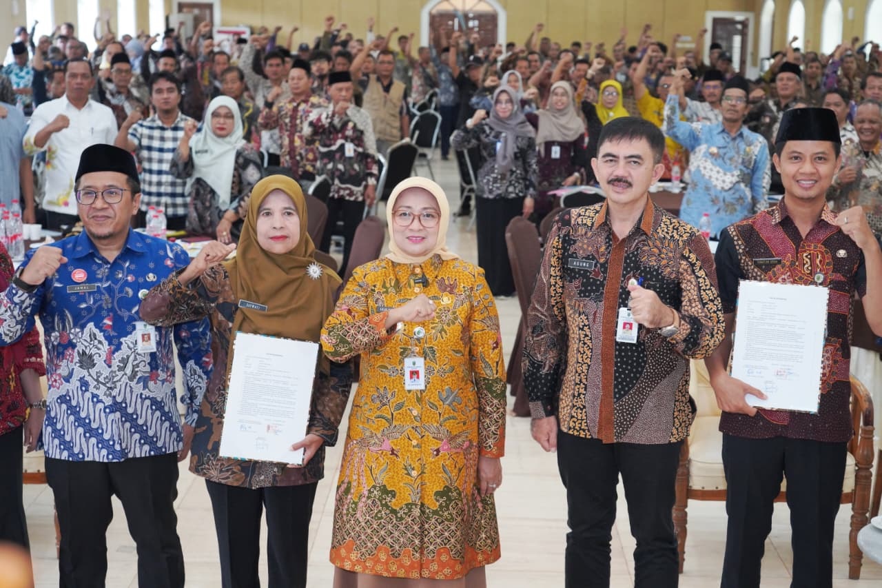 Pemkab Komitmen Mudahkan Layanan Publik