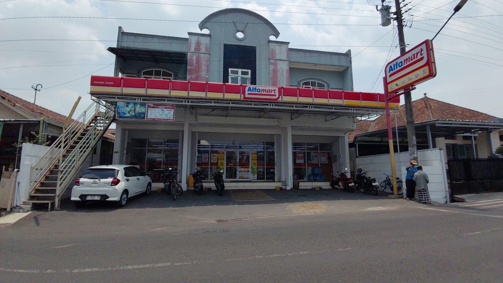 159 Alfamart Banyumas Ajukan Parkir Gratis, Hilangkan Stigma Kota Sejuta Parkir