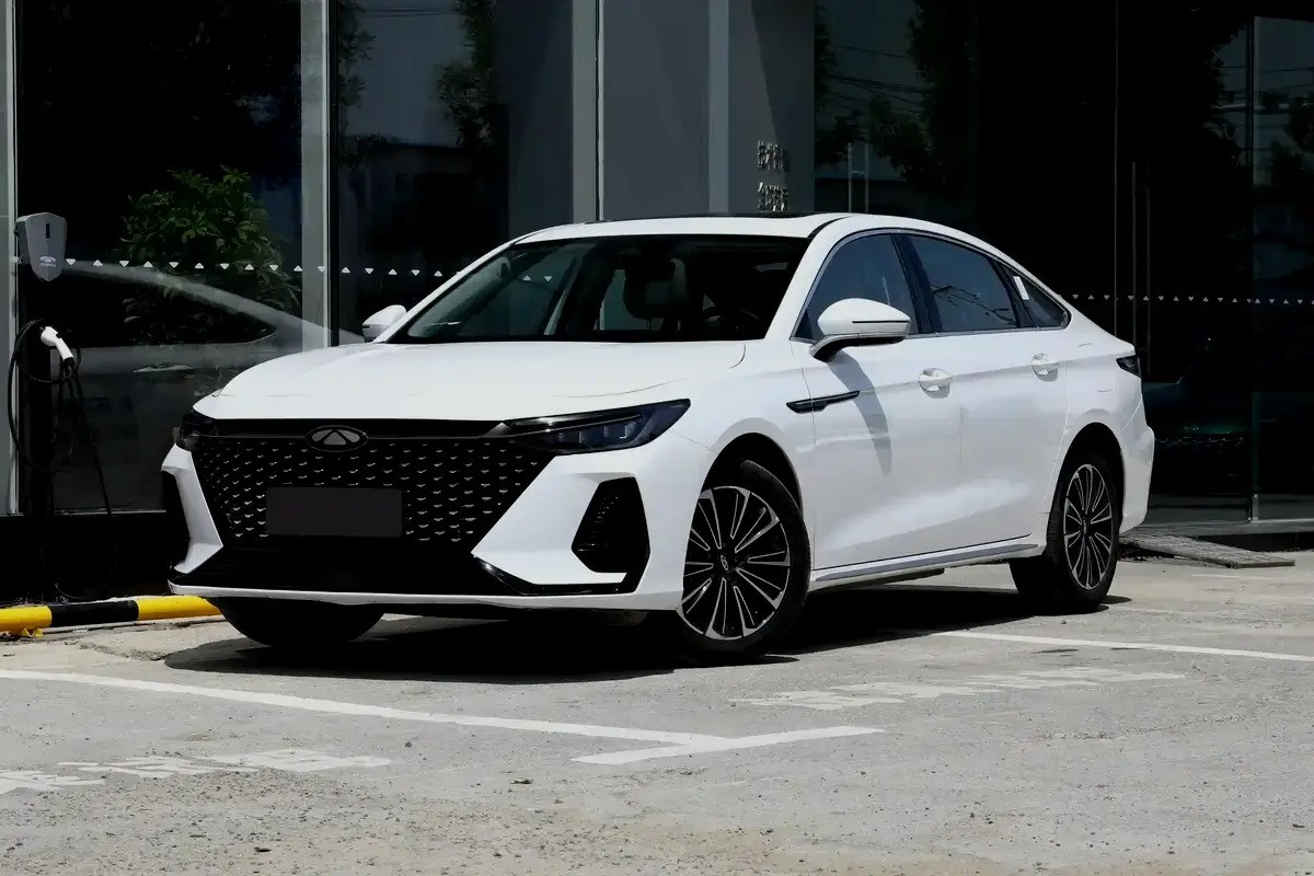 Chery Fulwin A8, Sedan Ganteng yang Bikin Penasaran