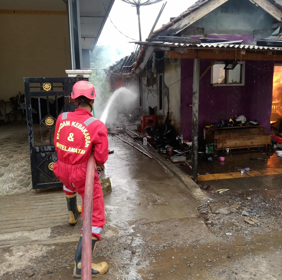 Rumah Warga Salebu Cilacap Terbakar, Kerugian Capai Rp 50 Juta