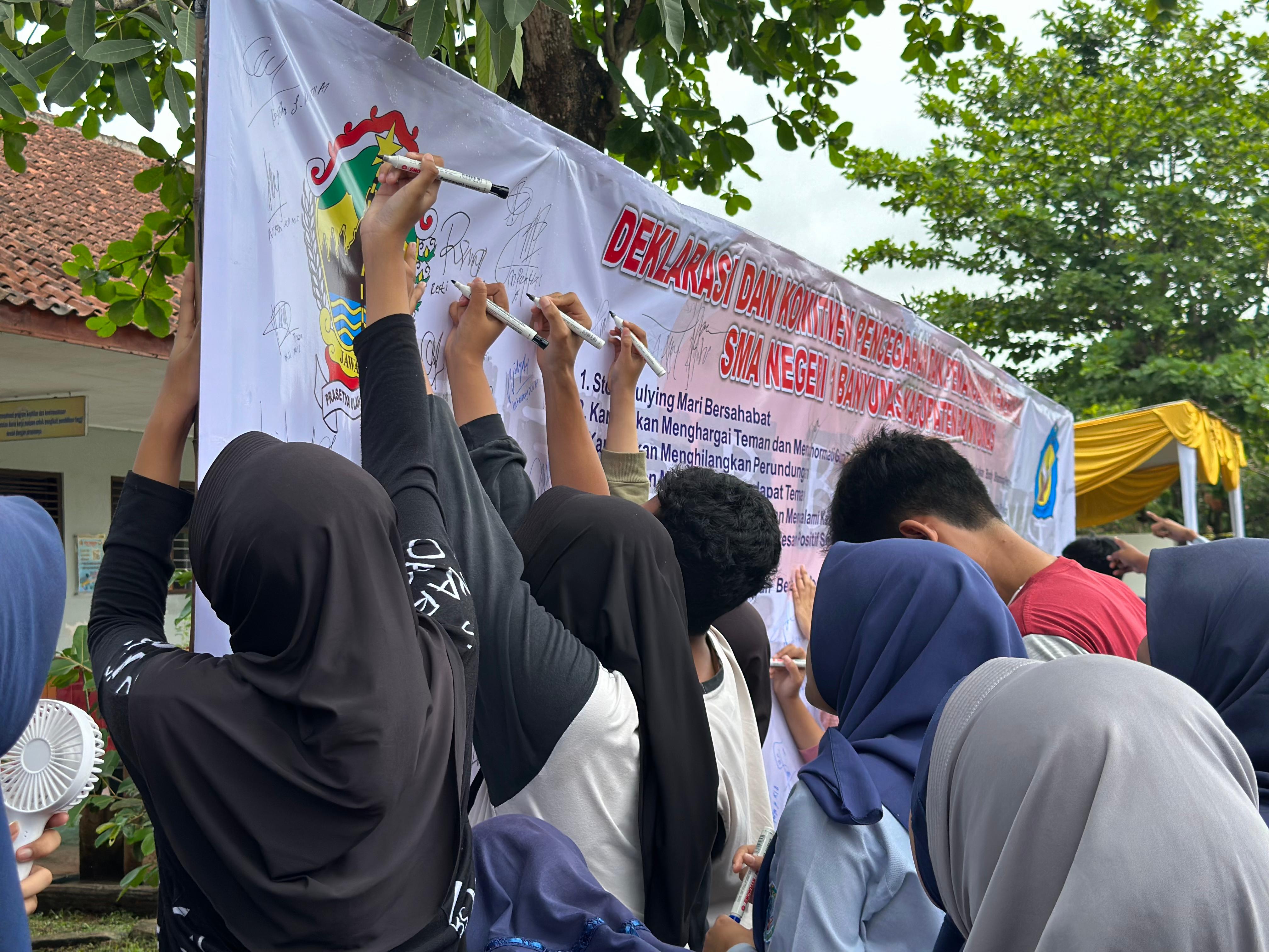 Pilot Project, SMAN 1 Banyumas Deklarasi Dukungan Pencegahan dan Penanganan Kekerasan