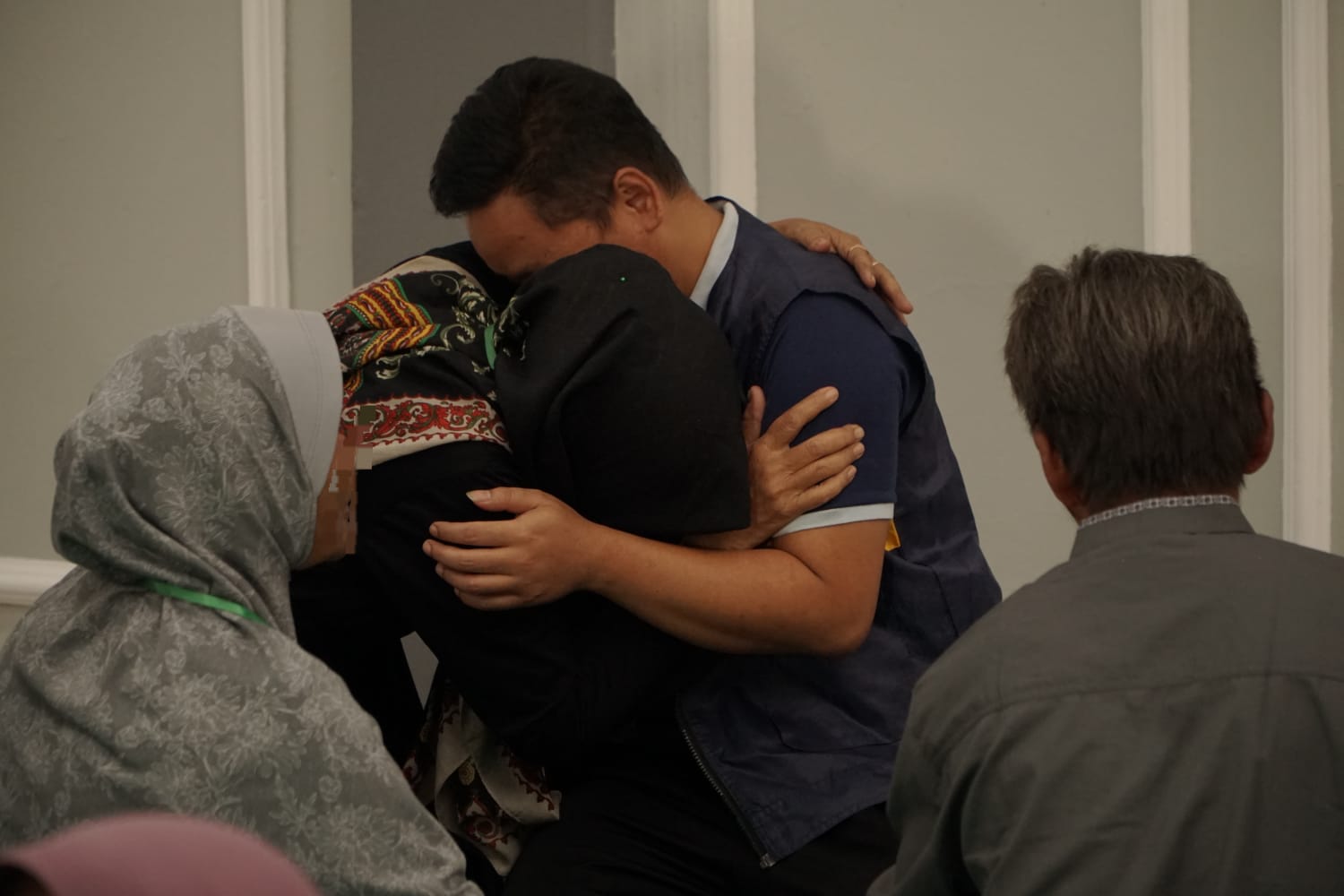 Peluk Hangat di Rutan Banjarnegara, Kisah Haru Kunjungan Keluarga Warga Binaan Saat Lebaran