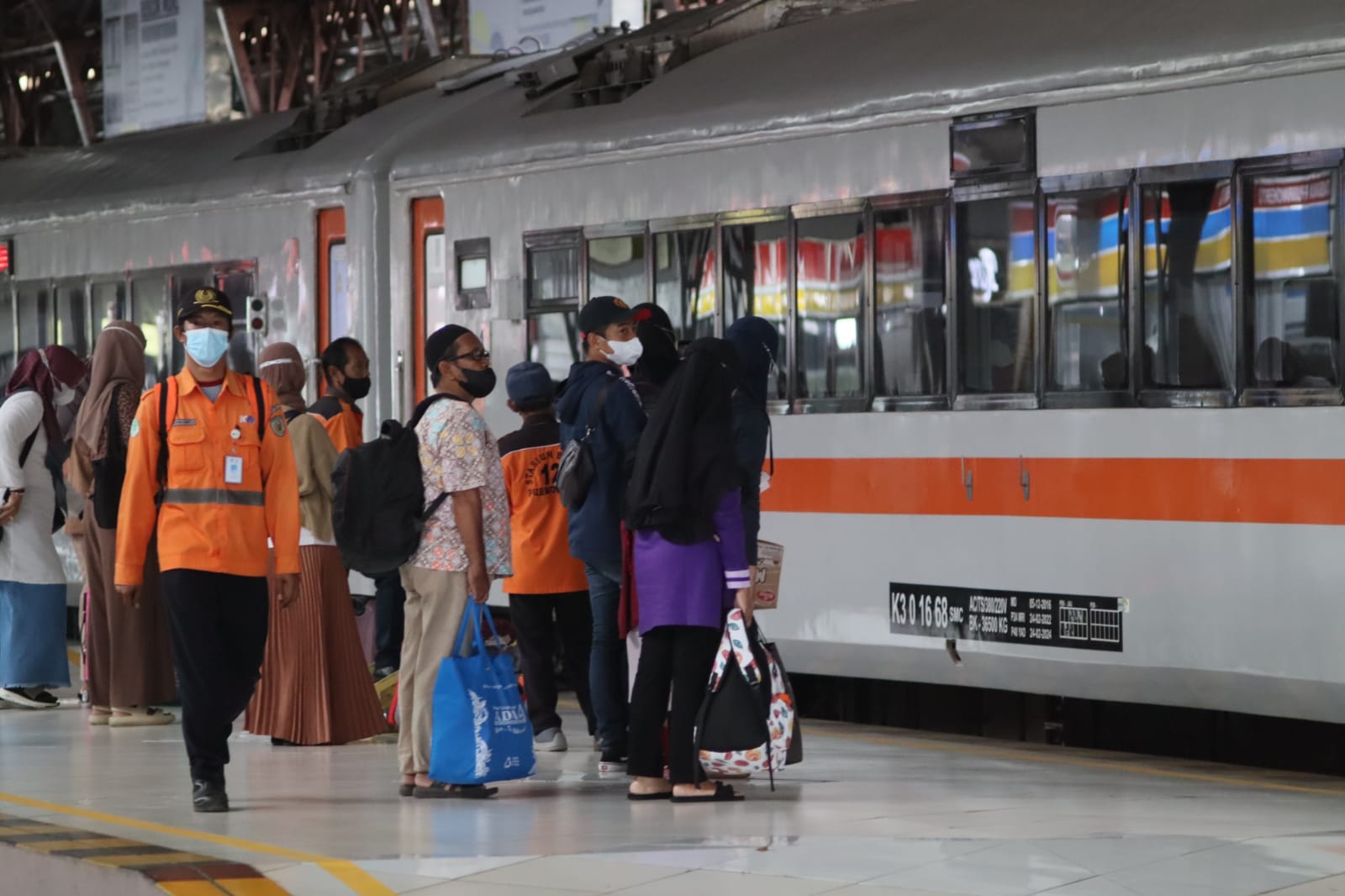 Cara Mudah Beli dan Booking Tiket Kereta Api Online, Termasuk Cek Harga Tiket dari Stasiun Purwokerto 