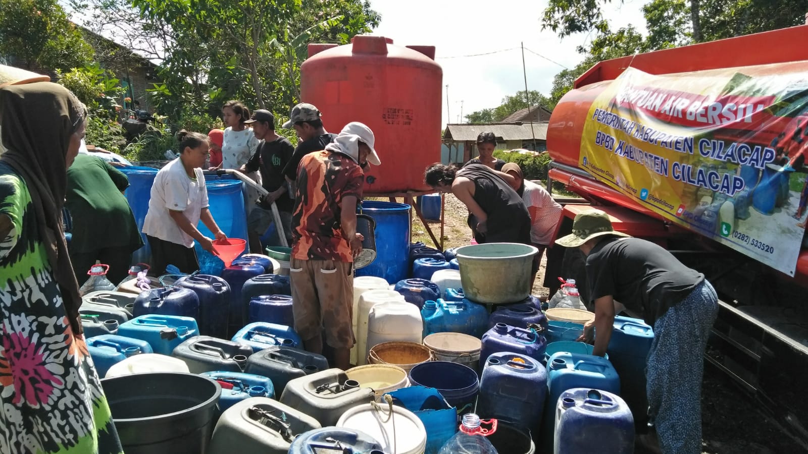 7.505 Jiwa terdampak Krisis Air Bersih, BPBD distribusikan 55.000 liter