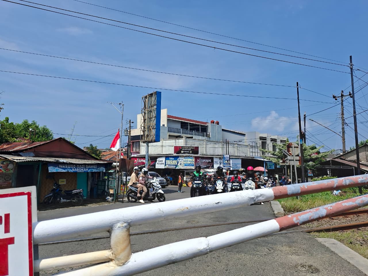 Banyak Palang Pintu Kereta Api Tanpa Penjaga di Cilacap 