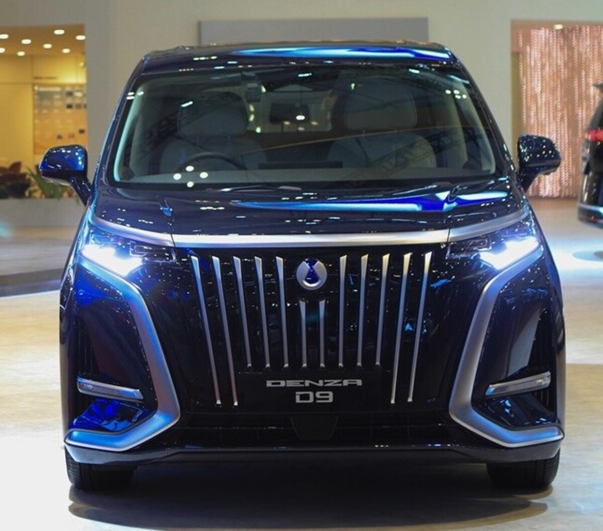 Denza D9 hingga Denza Z9 Curi Perhatian di GIIAS 2025
