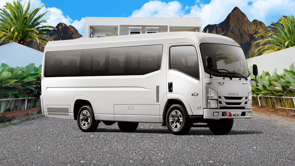 Kenapa Mobil Elf Long Jadi Favorit untuk Rombongan? Ini Jawabannya!