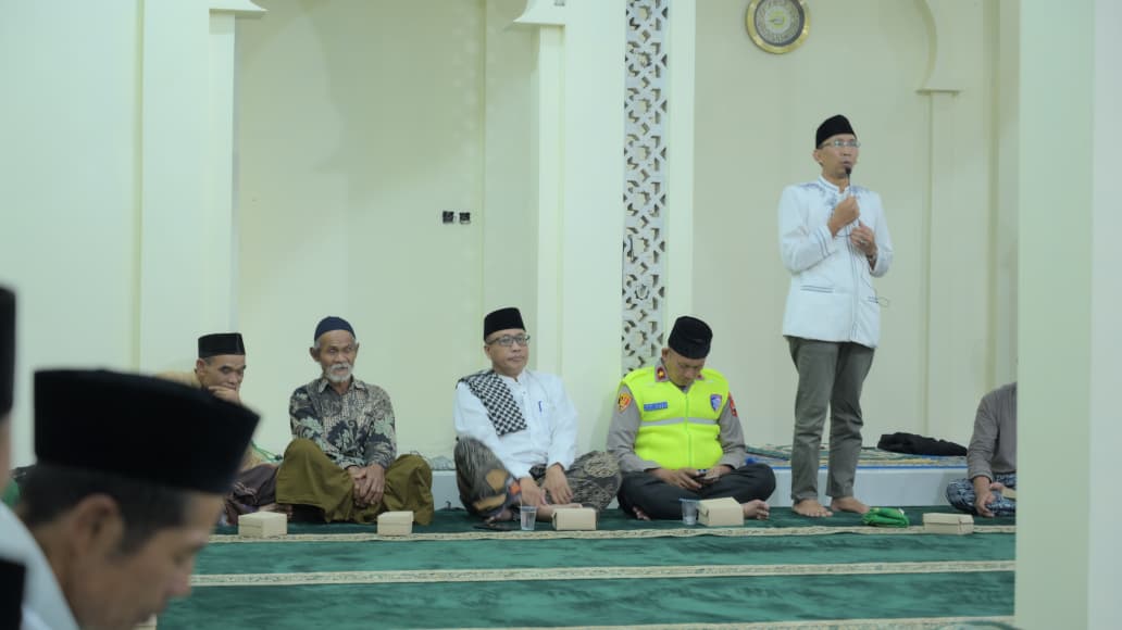 Jalan Rusak hingga Kemiskinan Dibahas di Tarhim Banjarnegara